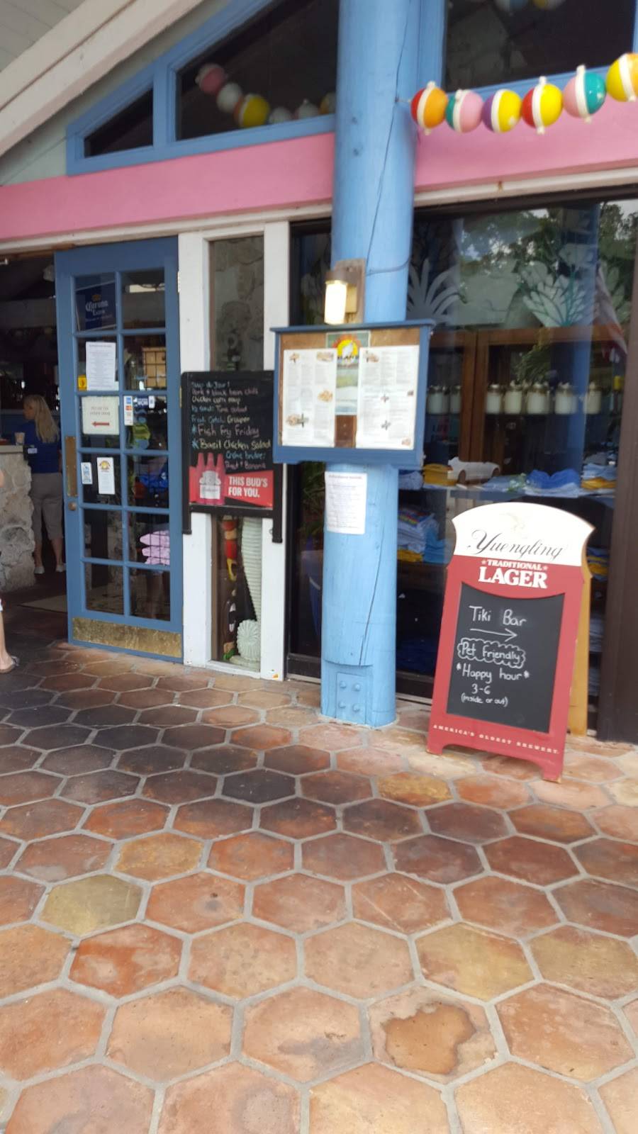 Manatee Island Fort Pierce | restaurant | 1640 Seaway Dr, Fort Pierce, FL 34949, USA | 7722428460 OR +1 772-242-8460