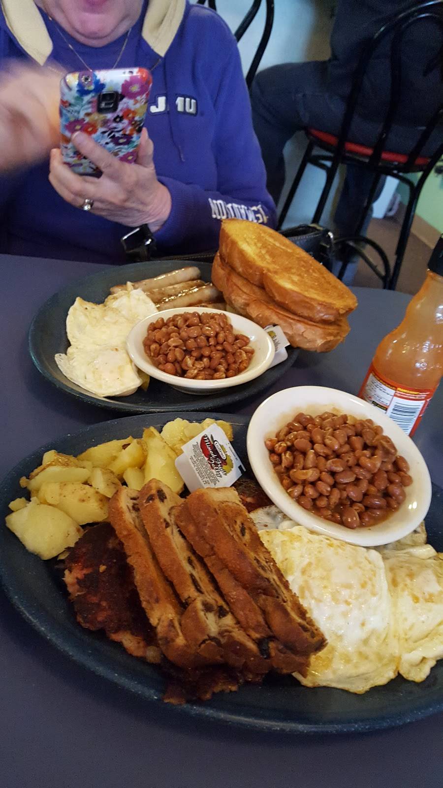 Hoatys of Hampton | restaurant | 682 Lafayette Rd, Hampton, NH 03842, USA | 6039261198 OR +1 603-926-1198