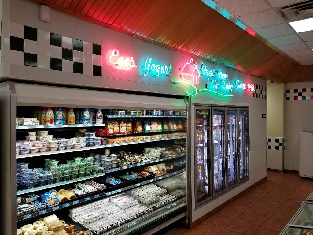 Braums Ice Cream & Burger Restaurant | restaurant | 907 S Cockrell Hill Rd, Duncanville, TX 75137, USA | 9727098946 OR +1 972-709-8946