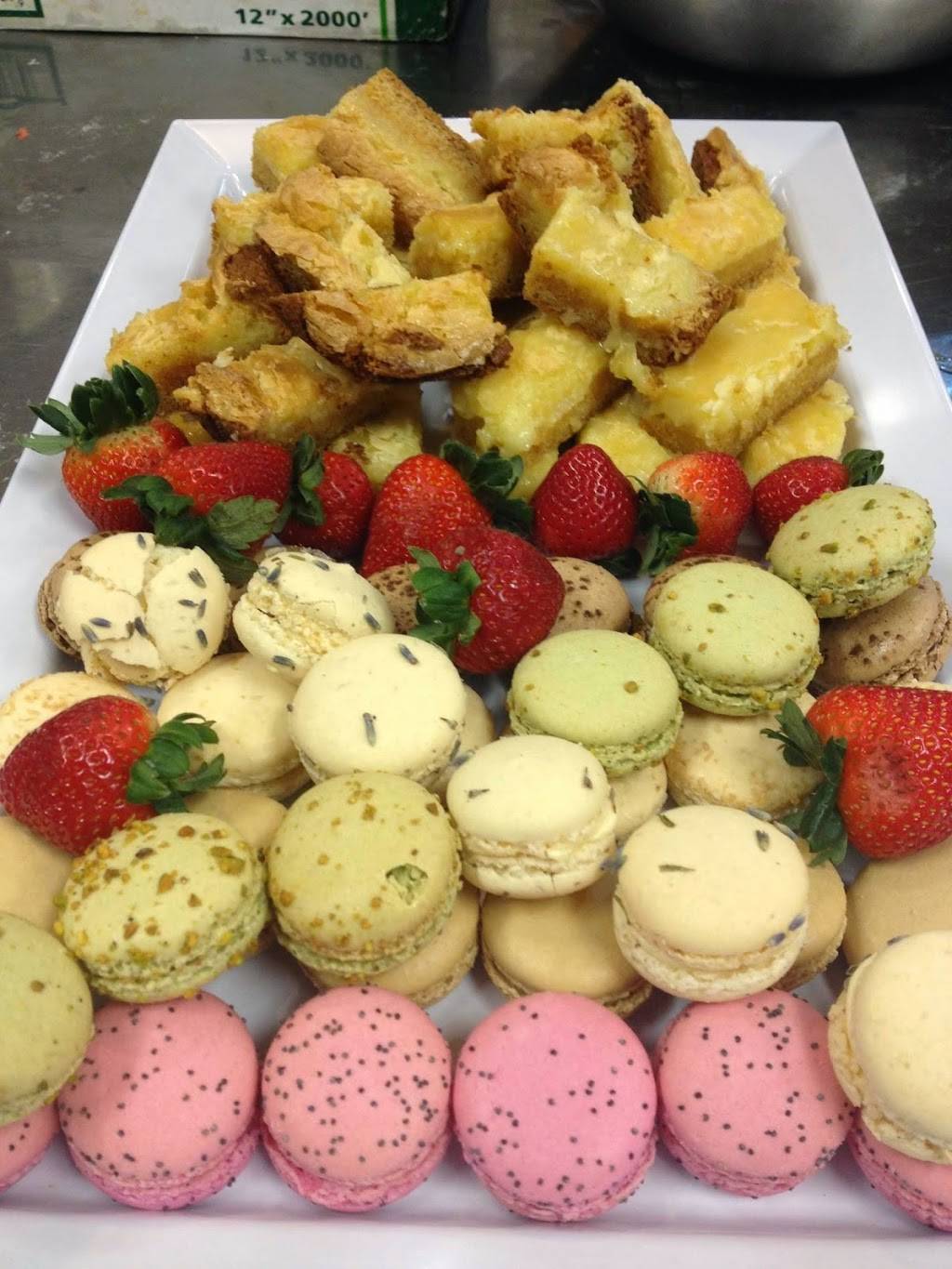 AZUR restaurant and patio | restaurant | 3070 Lakecrest Cir #550, Lexington, KY 40513, USA | 8592961007 OR +1 859-296-1007