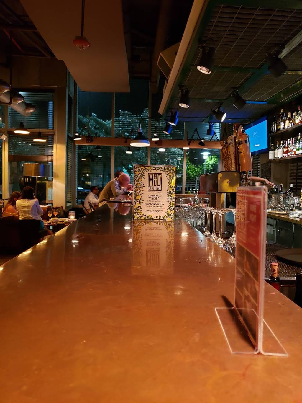 La Moderna | restaurant | 1874 Bay Rd, Miami Beach, FL 33139, USA | 3053978419 OR +1 305-397-8419