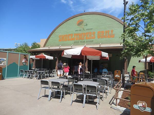 Smokejumpers Grill | restaurant | 1313 S, Disneyland Dr, Anaheim, CA 92802, USA | 7147813463 OR +1 714-781-3463