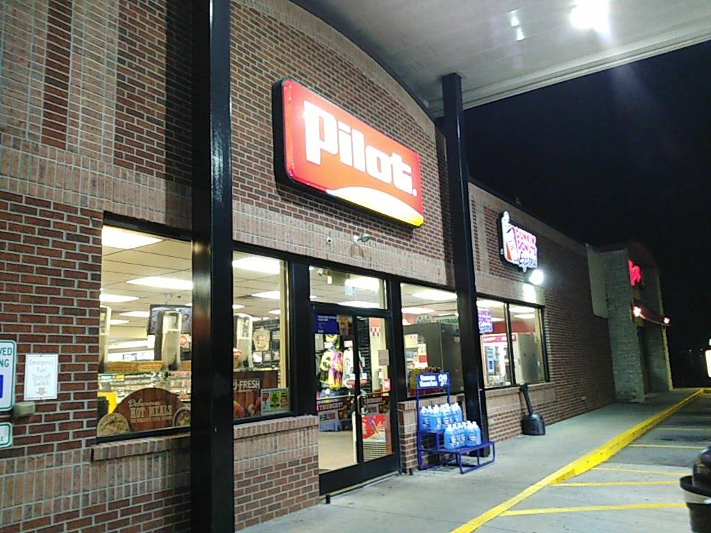 Pilot Travel Center | restaurant | 640 Dixie Lee Ave, Monteagle, TN 37356, USA | 9319245111 OR +1 931-924-5111