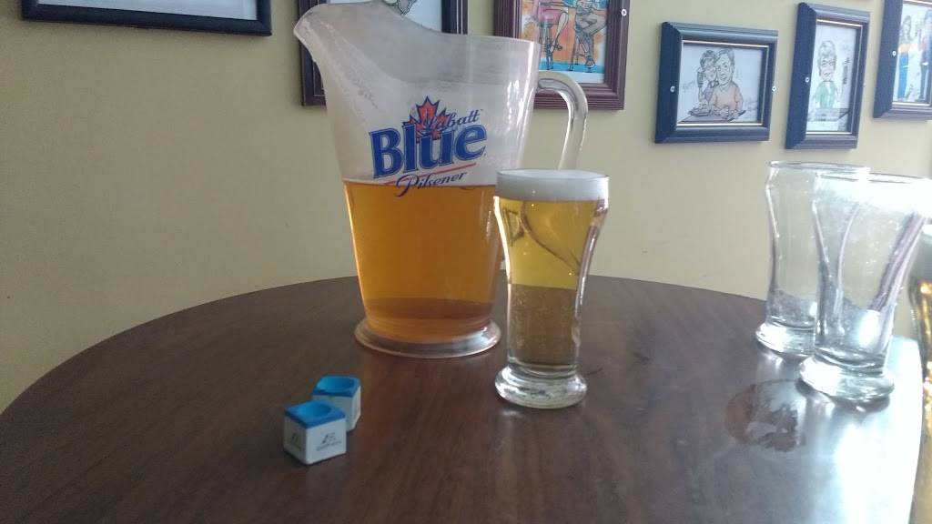 Royal Tavern | restaurant | 119 King St E, Chatham, ON N7M 3N1, Canada | 5193525210 OR +1 519-352-5210