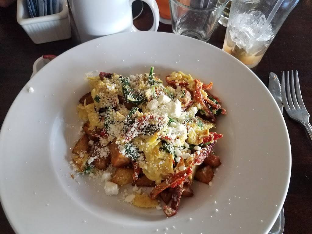 Brickside Grille & Tap | restaurant | 203 Bridge Ave E, Delano, MN 55328, USA | 7632767276 OR +1 763-276-7276