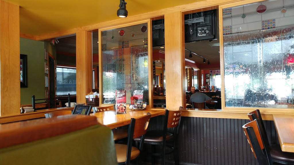 Applebees Grill + Bar | restaurant | 610 N Bluff Rd, Collinsville, IL 62234, USA | 6183456840 OR +1 618-345-6840