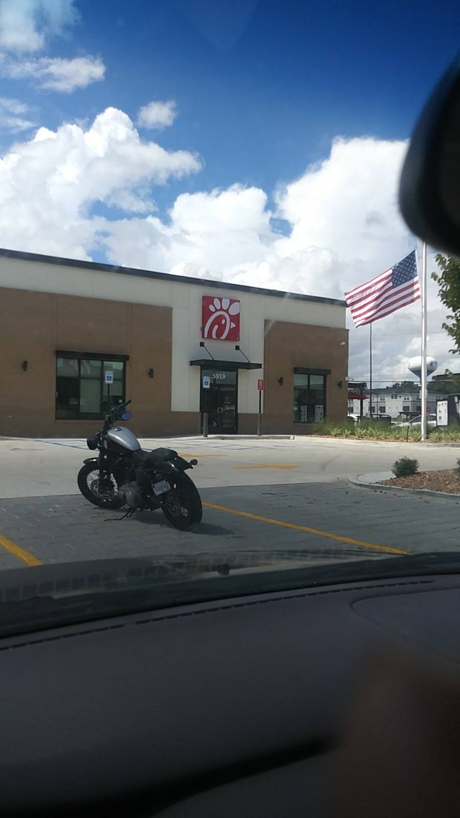 Chick-fil-A | restaurant | 5919 Creek Centre Dr, Baton Rouge, LA 70820, USA | 2259602566 OR +1 225-960-2566