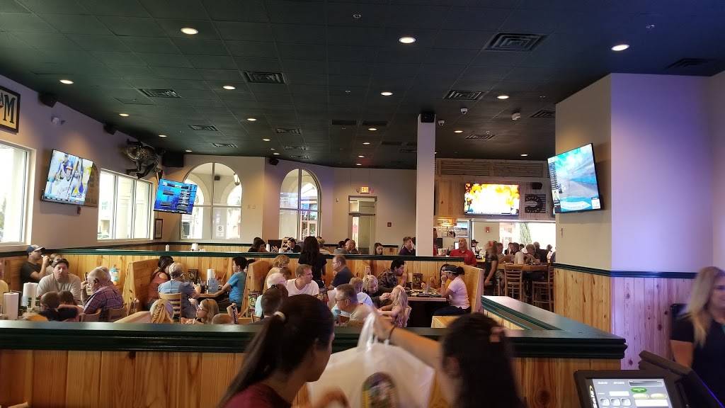 Gators Dockside | restaurant | 6516 Old Brick Road, Windermere, FL 34786, USA | 4072175191 OR +1 407-217-5191