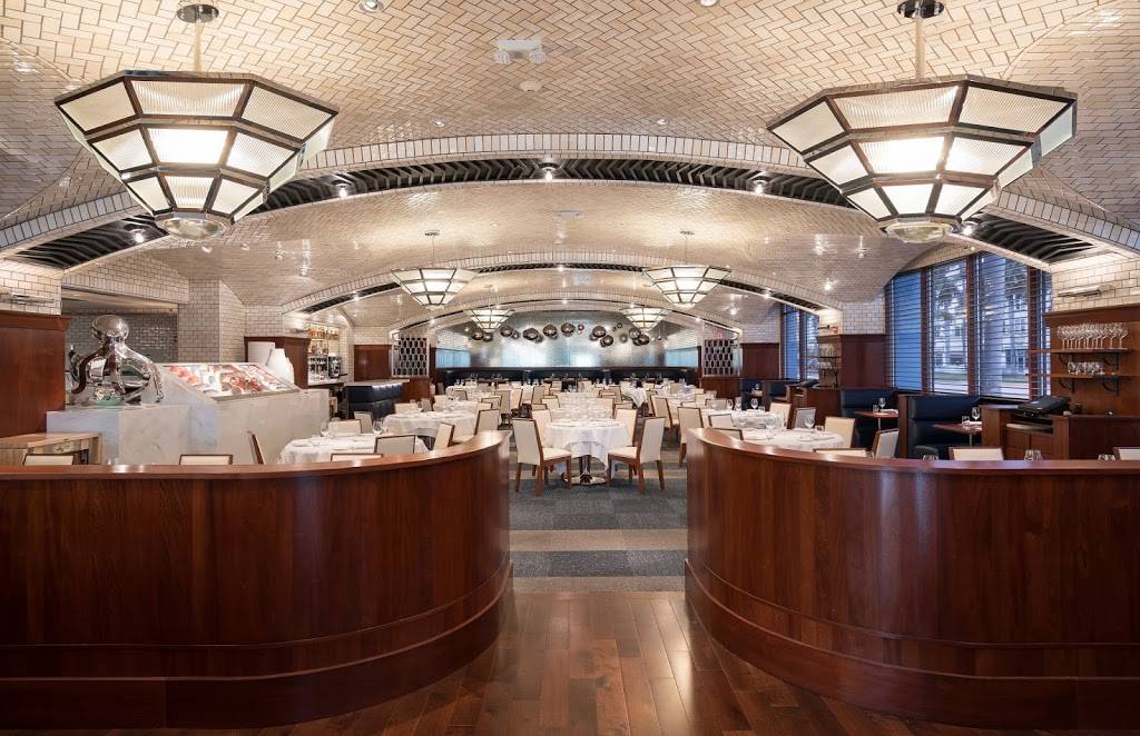 Lobster Bar Sea Grille - Miami Beach | restaurant | 404 Washington Ave, Miami Beach, FL 33139, USA | 3053772675 OR +1 305-377-2675