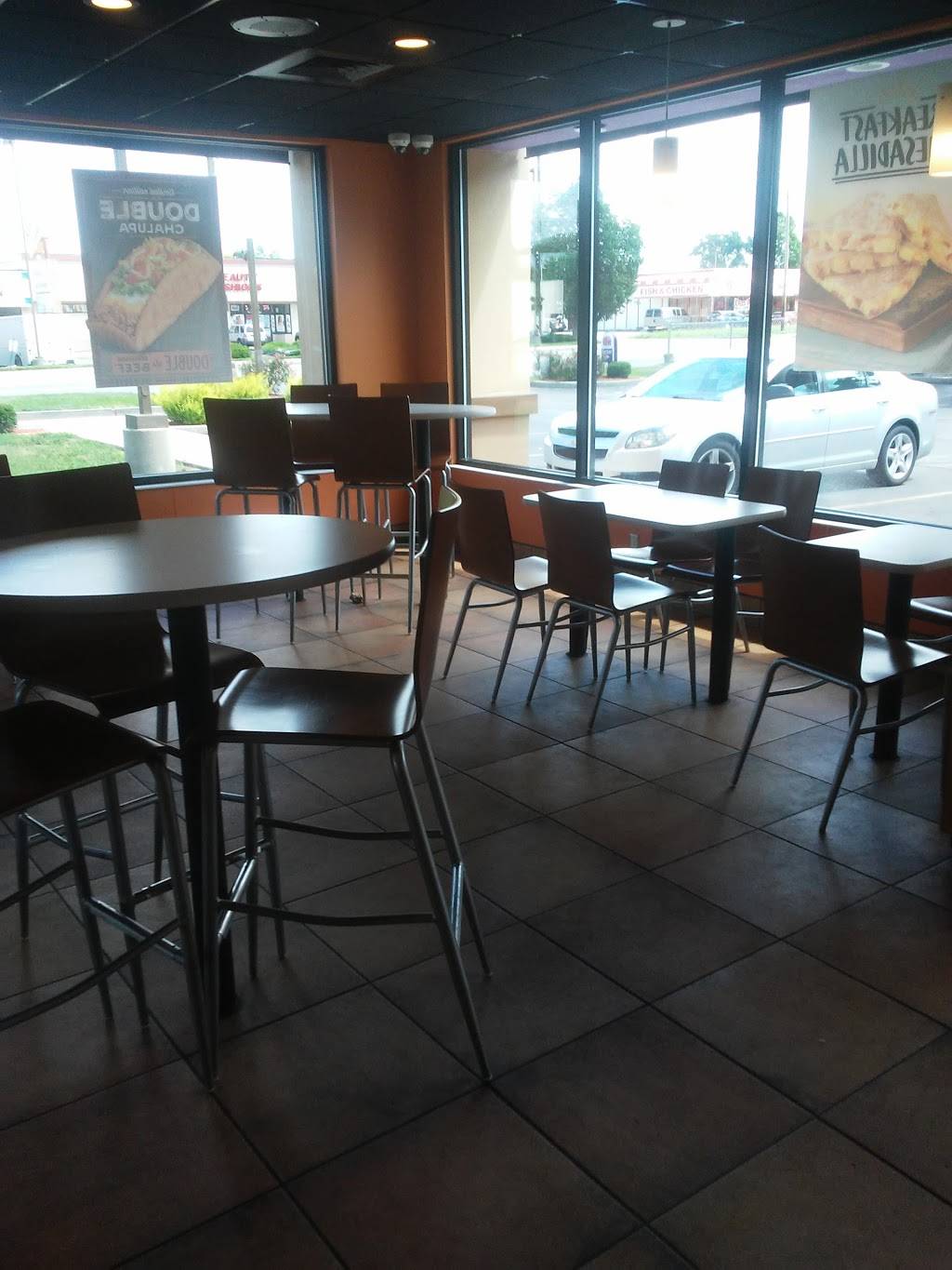 Taco Bell | meal takeaway | 2809 E 38th St, Indianapolis, IN 46218, USA | 3175919241 OR +1 317-591-9241