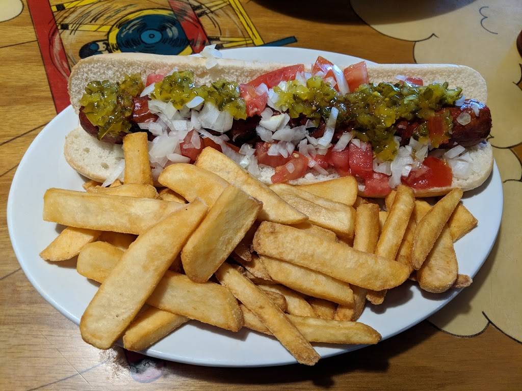 Lindburgers | restaurant | 9834 Glades Rd, Boca Raton, FL 33434, USA | 5612185557 OR +1 561-218-5557