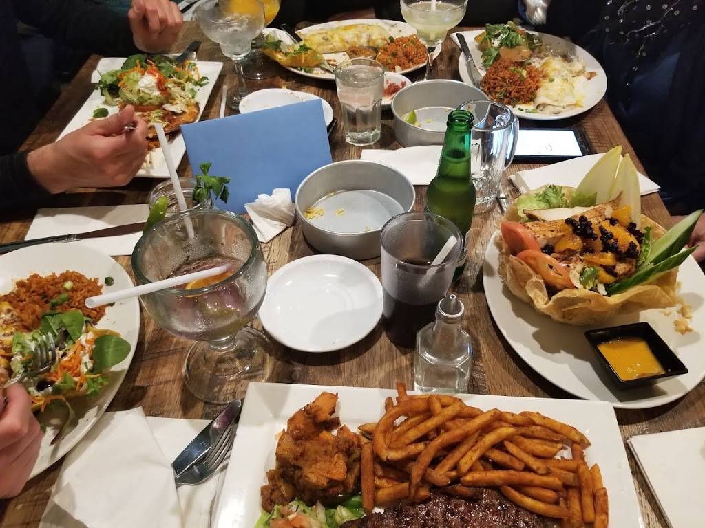 3 Amigos | restaurant | 1007 Boulevard des Seigneurs, Terrebonne, QC J6W 3W5, Canada | 4503263200 OR +1 450-326-3200