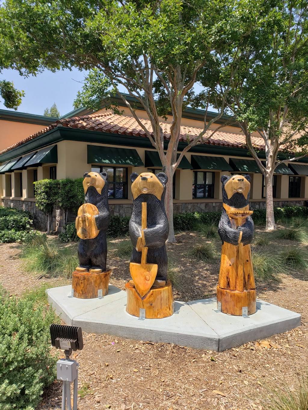 Black Bear Diner | restaurant | 10910 Foothill Blvd, Rancho Cucamonga, CA 91730, USA | 9094666614 OR +1 909-466-6614