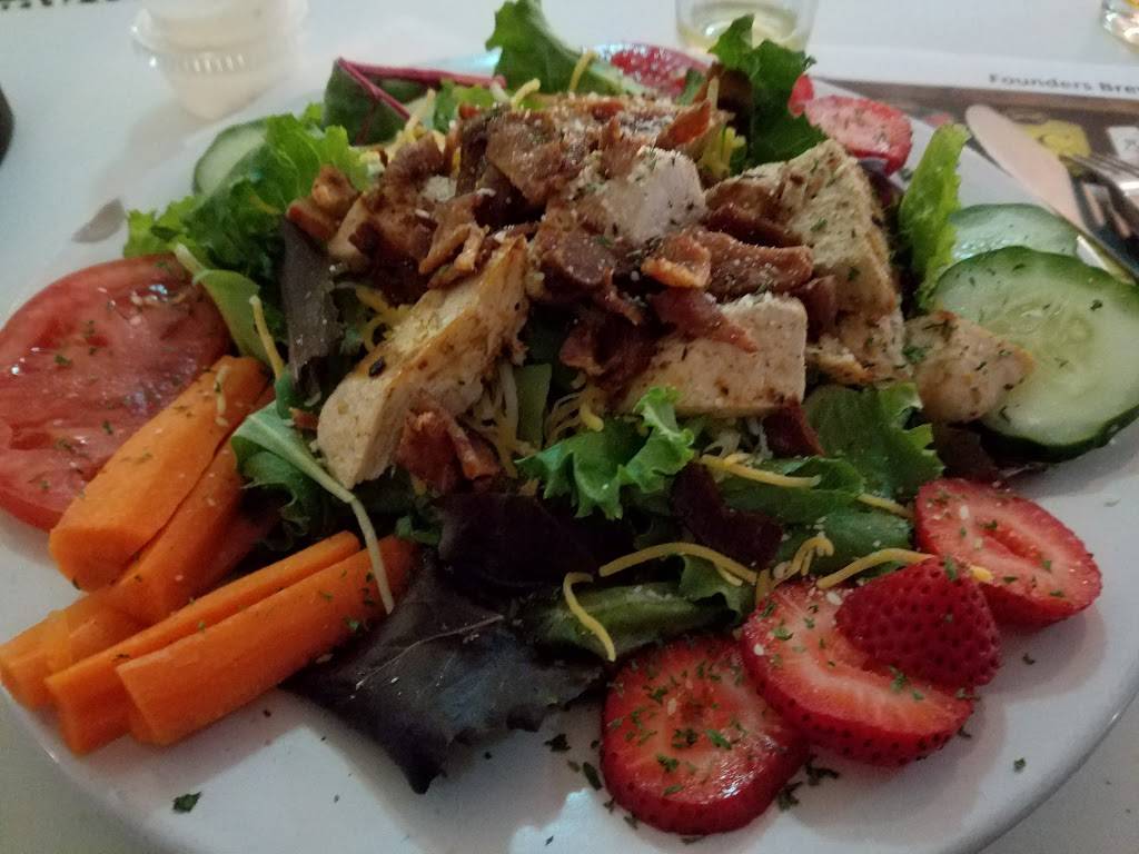 Coonans Irish Hub | restaurant | 1004 N Johnson St, Bay City, MI 48708, USA | 9894021177 OR +1 989-402-1177