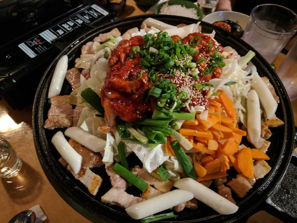 College Roadhouse Korean Kitchen & Bar | restaurant | 9515 N Lamar Blvd #230, Austin, TX 78753, USA | 5126868215 OR +1 512-686-8215