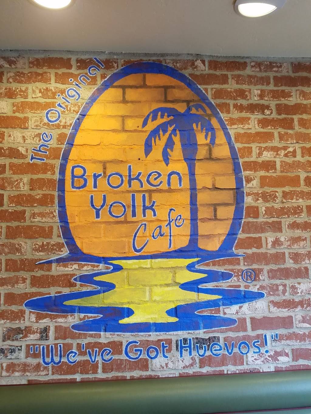 The Broken Yolk Cafe | restaurant | 3577 Midway Dr, San Diego, CA 92110, USA | 6193589966 OR +1 619-358-9966