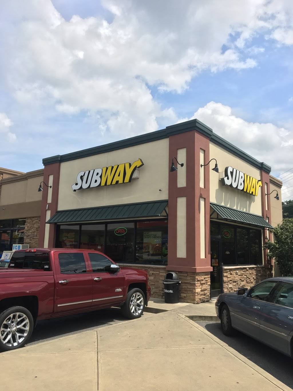 Subway | restaurant | 1257 Parkway, Sevierville, TN 37862, USA | 8653653031 OR +1 865-365-3031