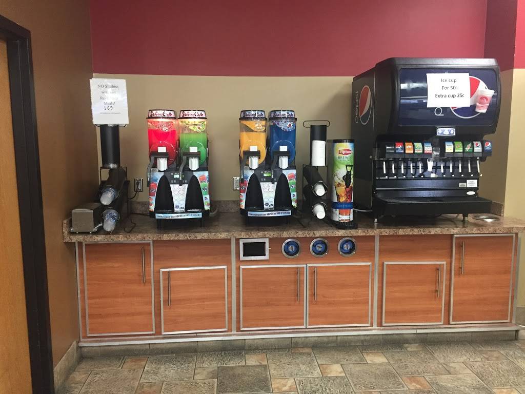 Chesters Fried Chicken Resteraunt | restaurant | 8334 W Appleton Ave, Milwaukee, WI 53218, USA | 4144618666 OR +1 414-461-8666