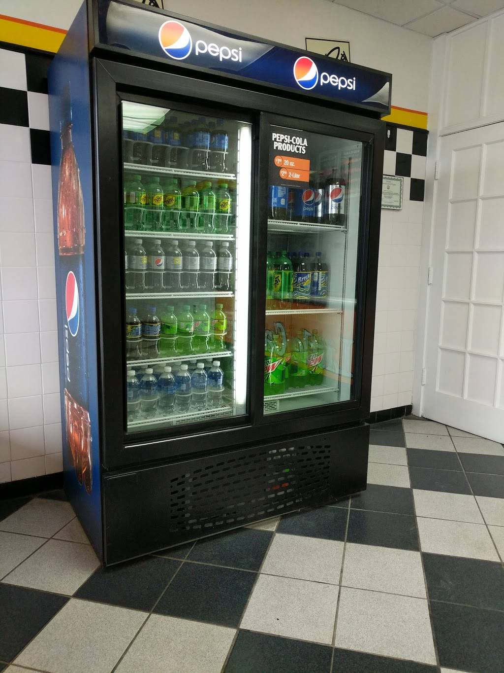 Little Caesars Pizza | meal takeaway | 2020 Nickerson Blvd, Hampton, VA 23663, USA | 7578500517 OR +1 757-850-0517