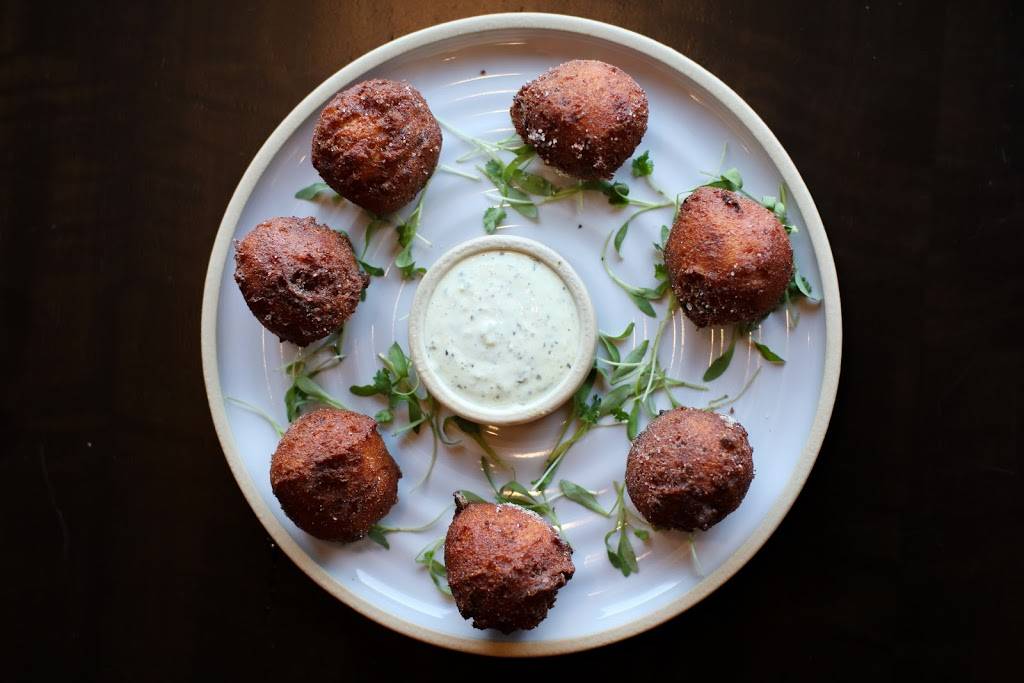 33 Staves | restaurant | 4174 Rowan, Lexington, KY 40517, USA | 8592450400 OR +1 859-245-0400