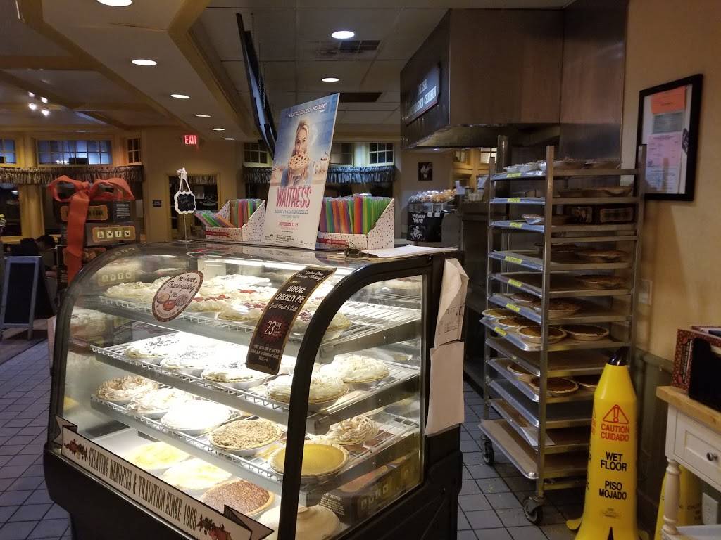 Pollys Pies Restaurant & Bakery | bakery | 18132 Imperial Hwy, Yorba Linda, CA 92886, USA | 7145729679 OR +1 714-572-9679