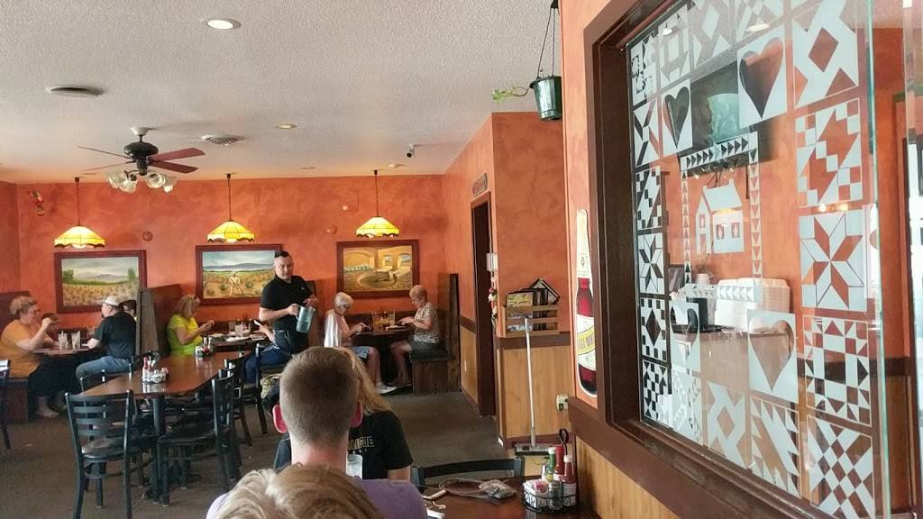 Tequila Grill | restaurant | 125 4th St, Kalona, IA 52247, USA | 3196563133 OR +1 319-656-3133