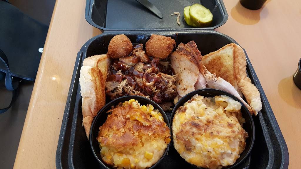 Cockeye BBQ | restaurant | 1805 Parkman Rd NW, Warren, OH 44485, USA | 3303694227 OR +1 330-369-4227