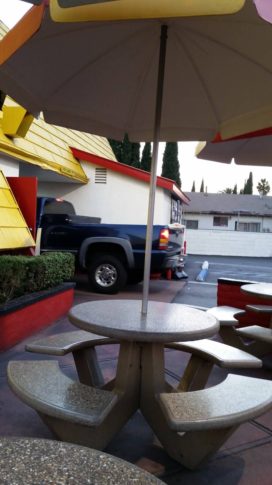 Wienerschnitzel | restaurant | 101 N State College Blvd, Anaheim, CA 92806, USA | 7147748341 OR +1 714-774-8341