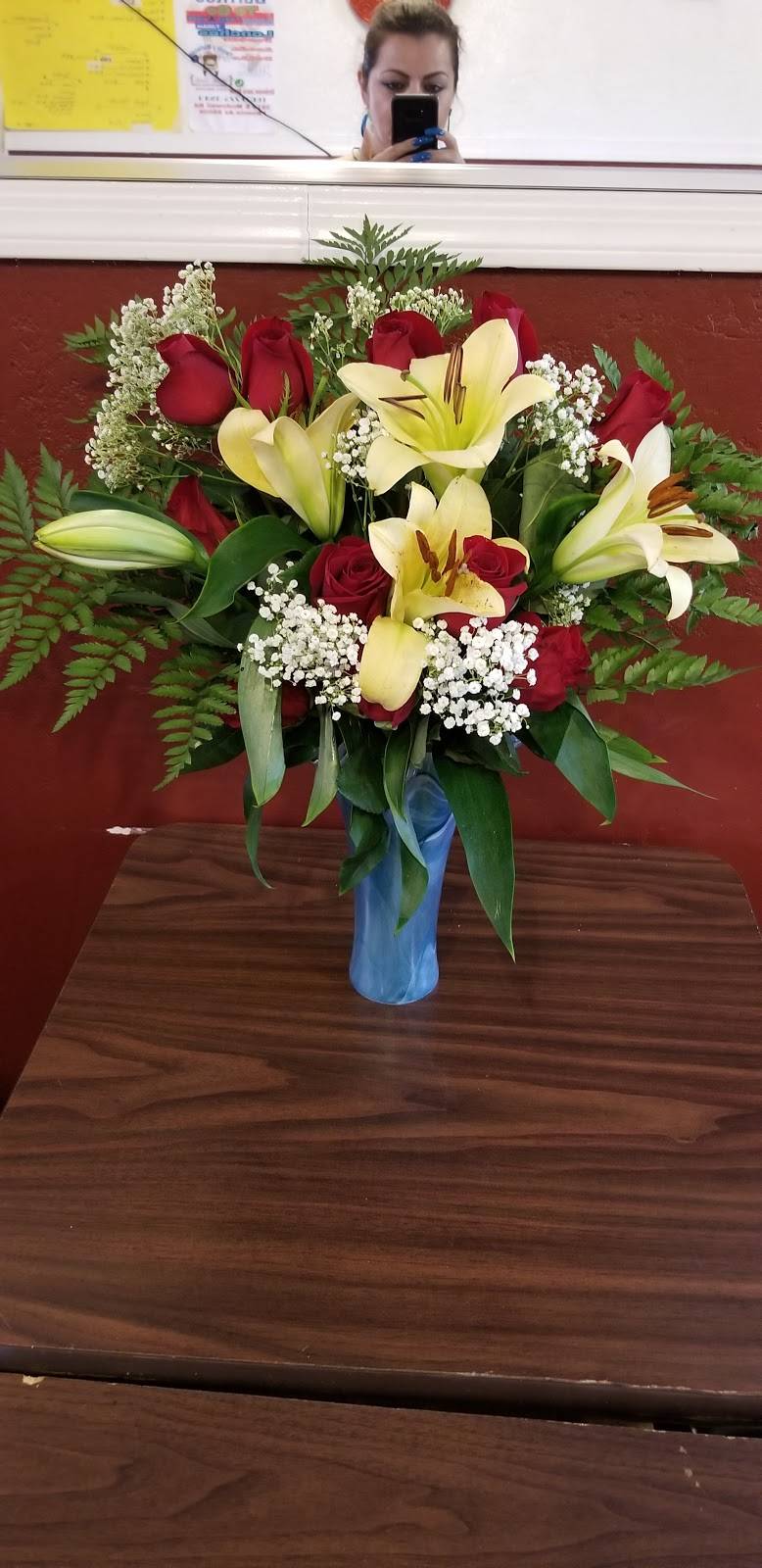 Tacos y mariscos el tacon tento | restaurant | 3514 E McDowell Rd, Phoenix, AZ 85008, USA | 6022253849 OR +1 602-225-3849