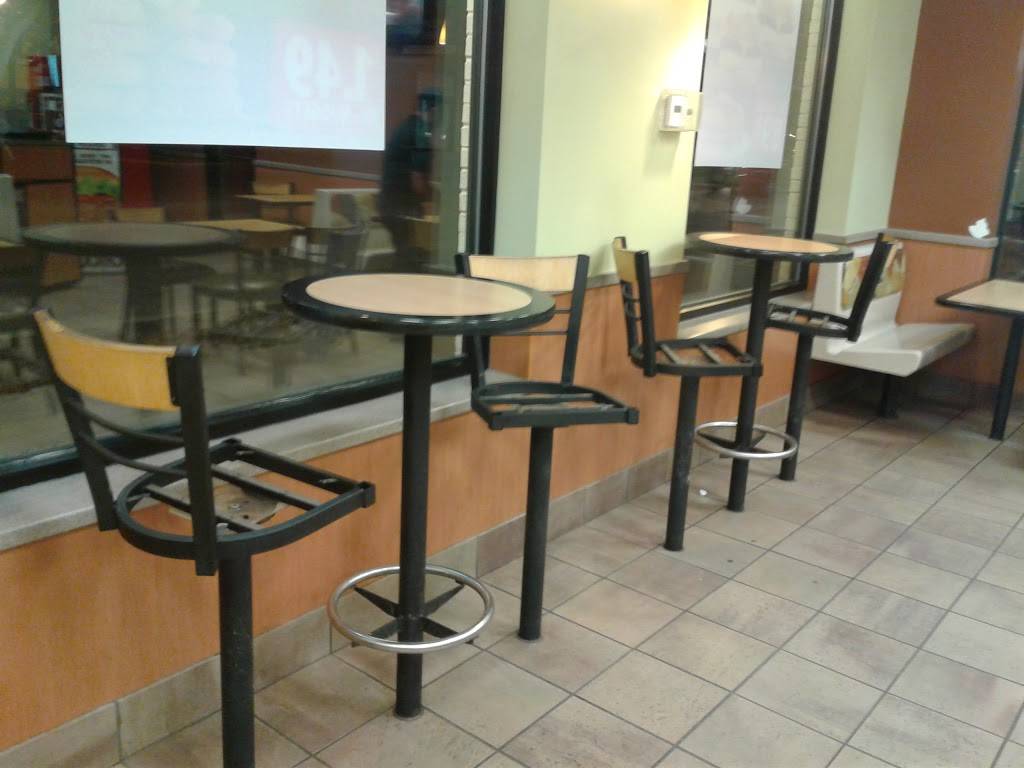 Burger King | restaurant | 3167 N Milwaukee Ave, Chicago, IL 60618, USA | 7734631741 OR +1 773-463-1741