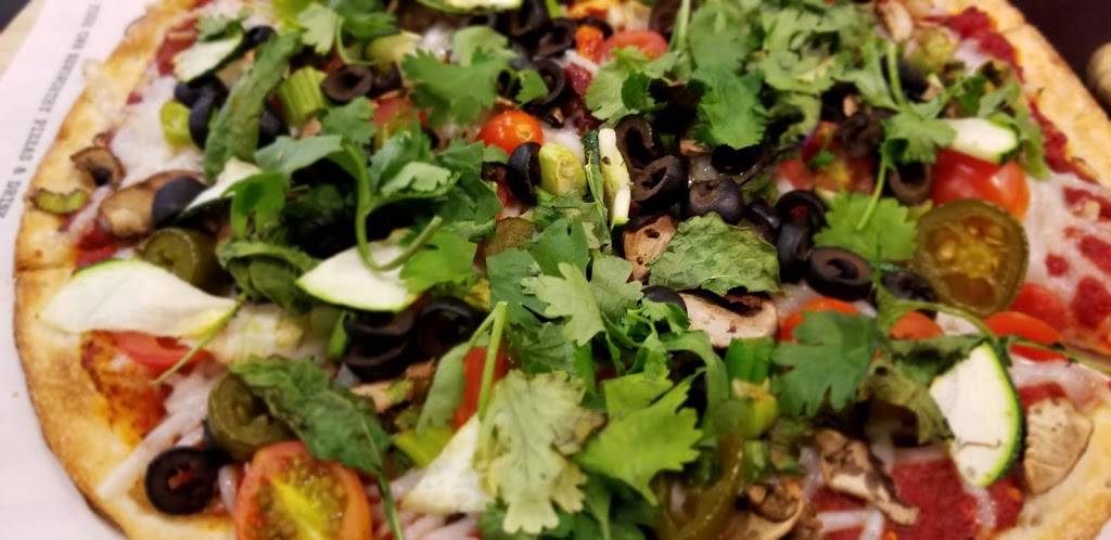 The Pizza Press | restaurant | 30010 Temecula Pkwy #104, Temecula, CA 92592, USA | 9513650727 OR +1 951-365-0727