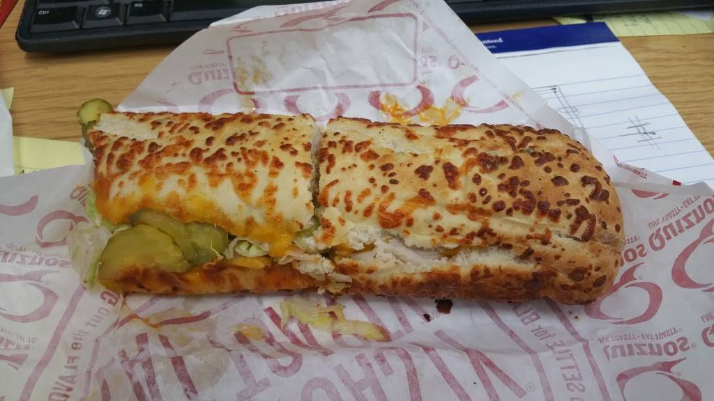 Quiznos | restaurant | 39345 Michigan Ave, Wayne, MI 48184, USA | 7347215555 OR +1 734-721-5555