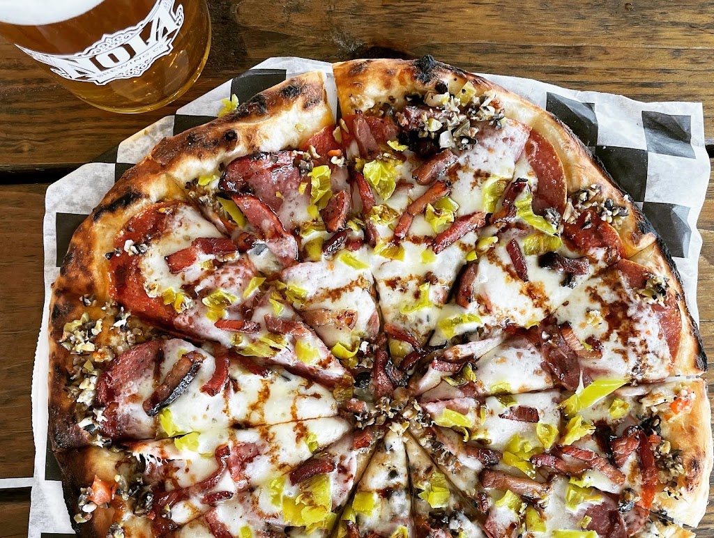 The Montgomery Grove | restaurant | 22016 Eva St, Montgomery, TX 77356, USA | 8324181088 OR +1 832-418-1088