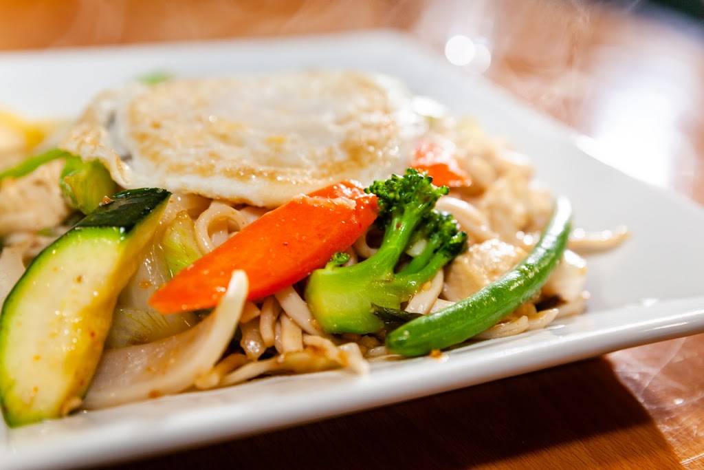 Angkor Wat Restaurant | restaurant | 61 Pleasant St, Woodstock, VT 05091, USA | 8024579029 OR +1 802-457-9029