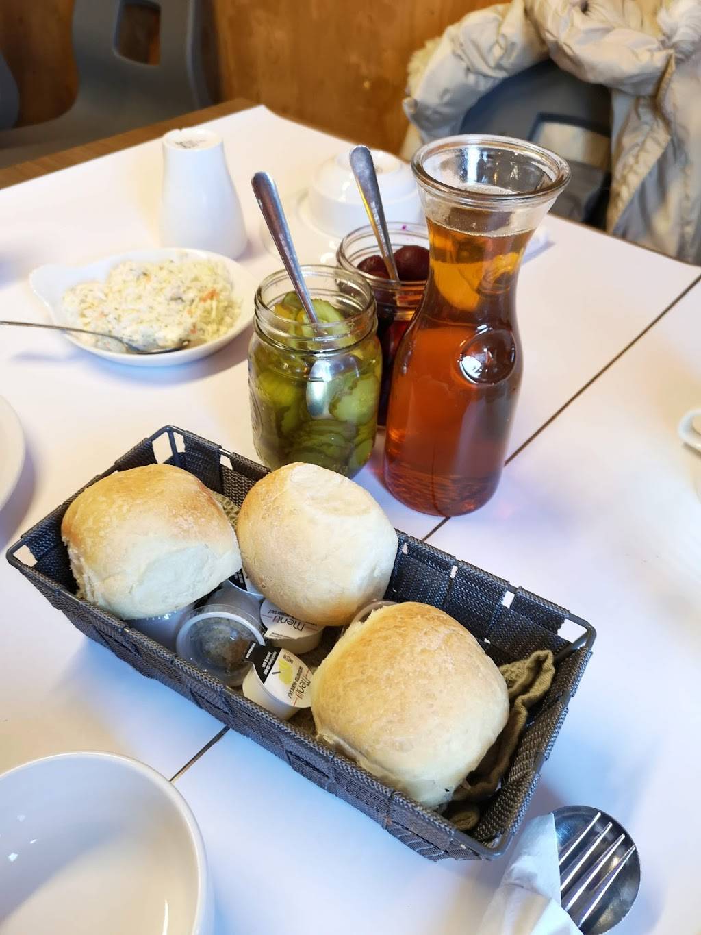 Érablière Au Palais Sucré | restaurant | 864 Rang Chartier, Mont-Saint-Grégoire, QC J0J 1K0, Canada | 4507413363 OR +1 450-741-3363