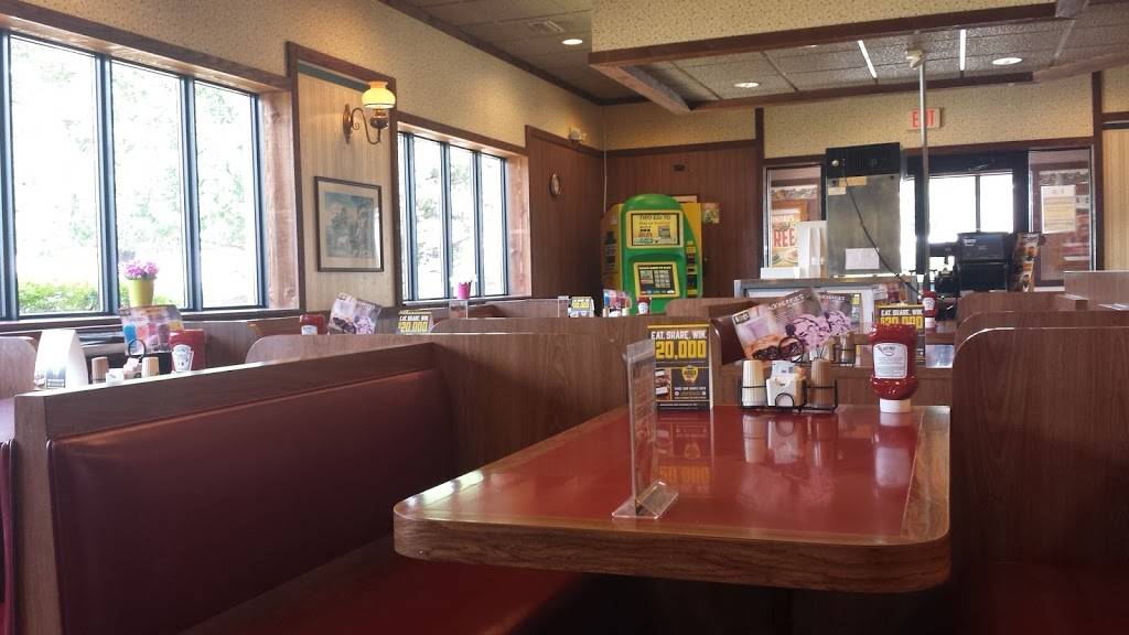 Kings Family Restaurants | restaurant | 2400 Leechburg Rd Suite 1000, New Kensington, PA 15068, USA | 7243392234 OR +1 724-339-2234