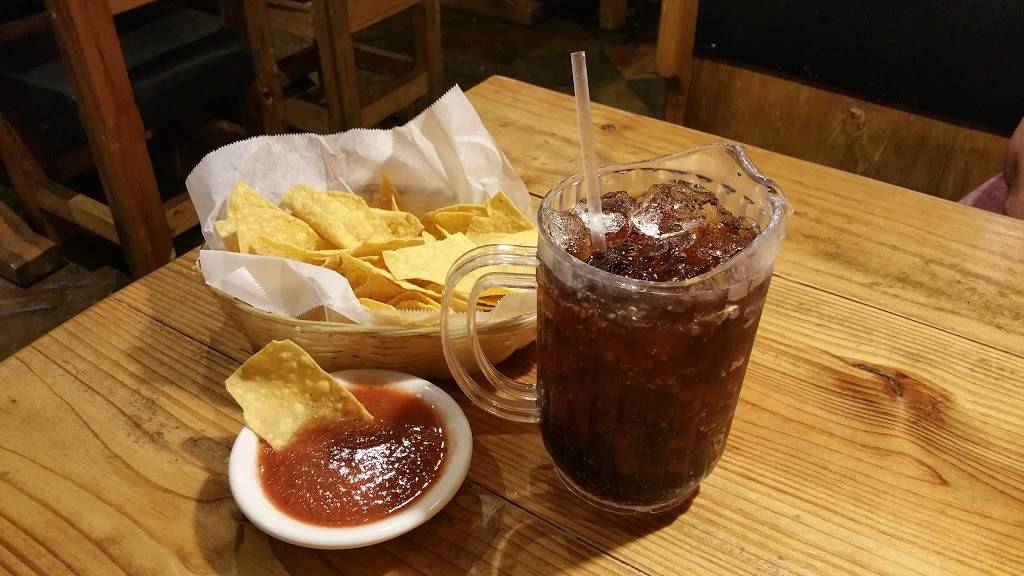 El Rancho | restaurant | 7300 Washington Ave, Ocean Springs, MS 39564, USA | 2282072485 OR +1 228-207-2485