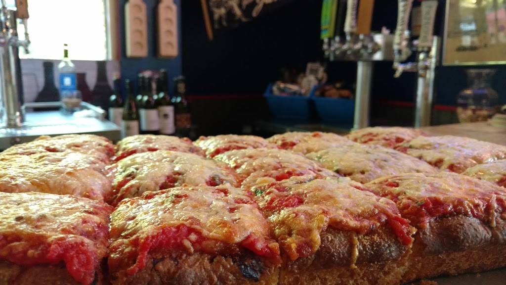 828 Family Pizzeria | restaurant | 1854 Hendersonville Rd D, Asheville, NC 28803, USA | 8282770004 OR +1 828-277-0004