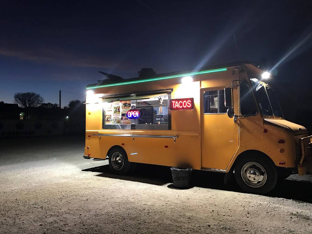 Taco Loco | restaurant | 11797 Marbach Rd, San Antonio, TX 78245, USA | 2108705556 OR +1 210-870-5556