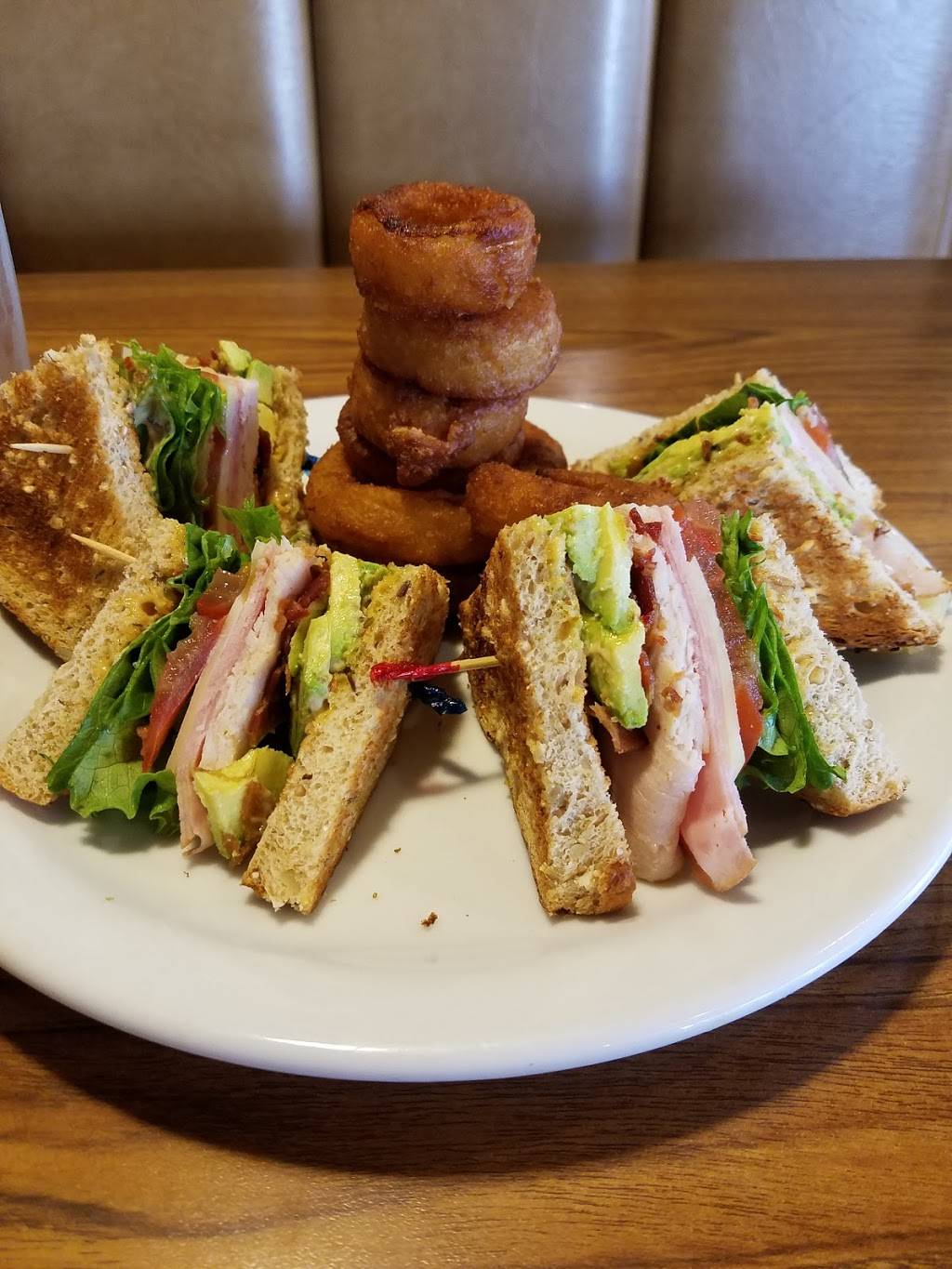 Dennys | restaurant | 2627 Buck Owens Blvd, Bakersfield, CA 93308, USA | 6613953014 OR +1 661-395-3014