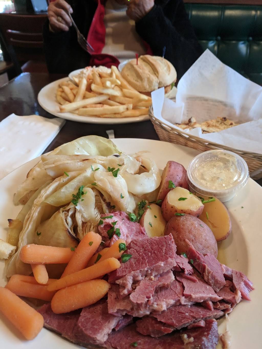 Mystic Pizza II | meal takeaway | 209 Providence-New London Turnpike, North Stonington, CT 06359, USA | 8605993111 OR +1 860-599-3111