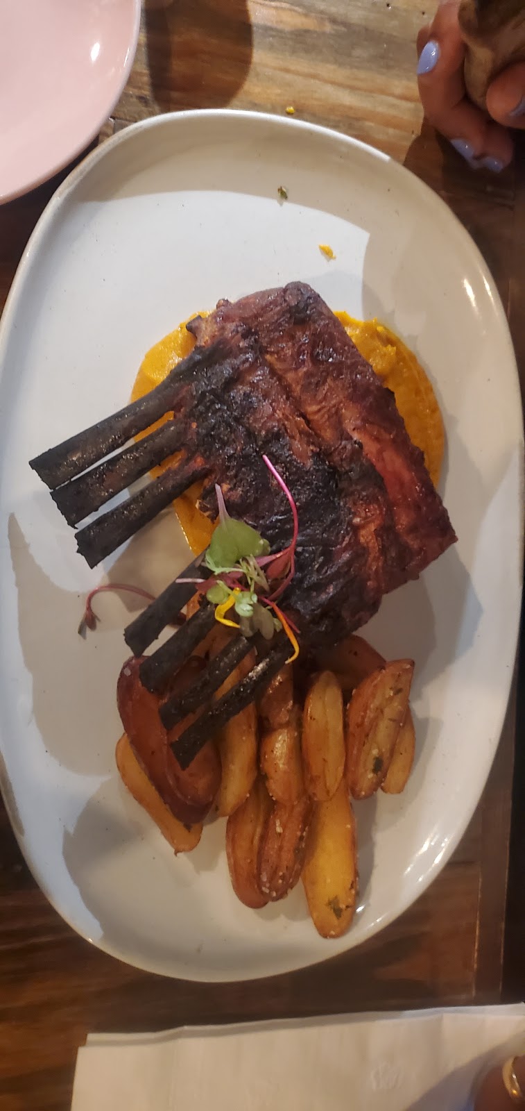 Lettuce & Tomato Gastrobar | restaurant | 17070 W Dixie Hwy, North Miami Beach, FL 33160, USA | 3057602260 OR +1 305-760-2260