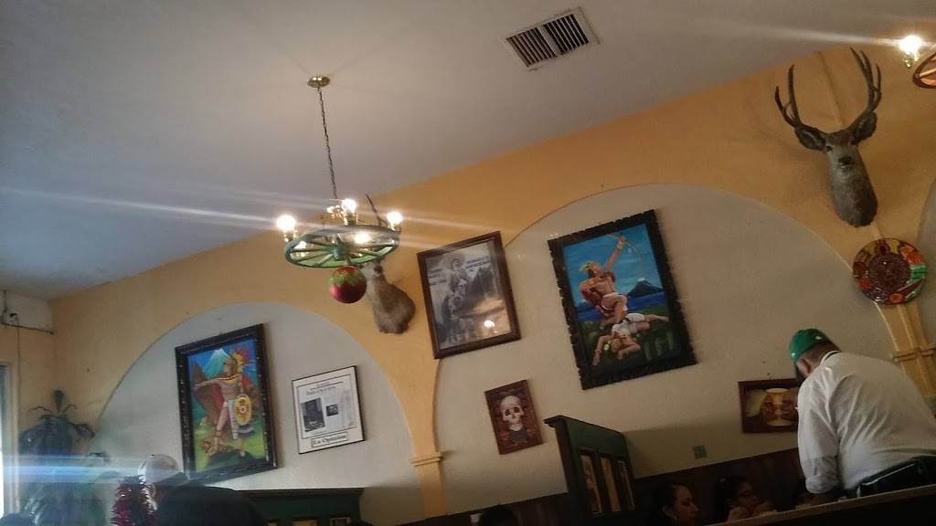 Birrieria Chalio | restaurant | 3580 E 1st St, Los Angeles, CA 90063, USA | 3232685349 OR +1 323-268-5349