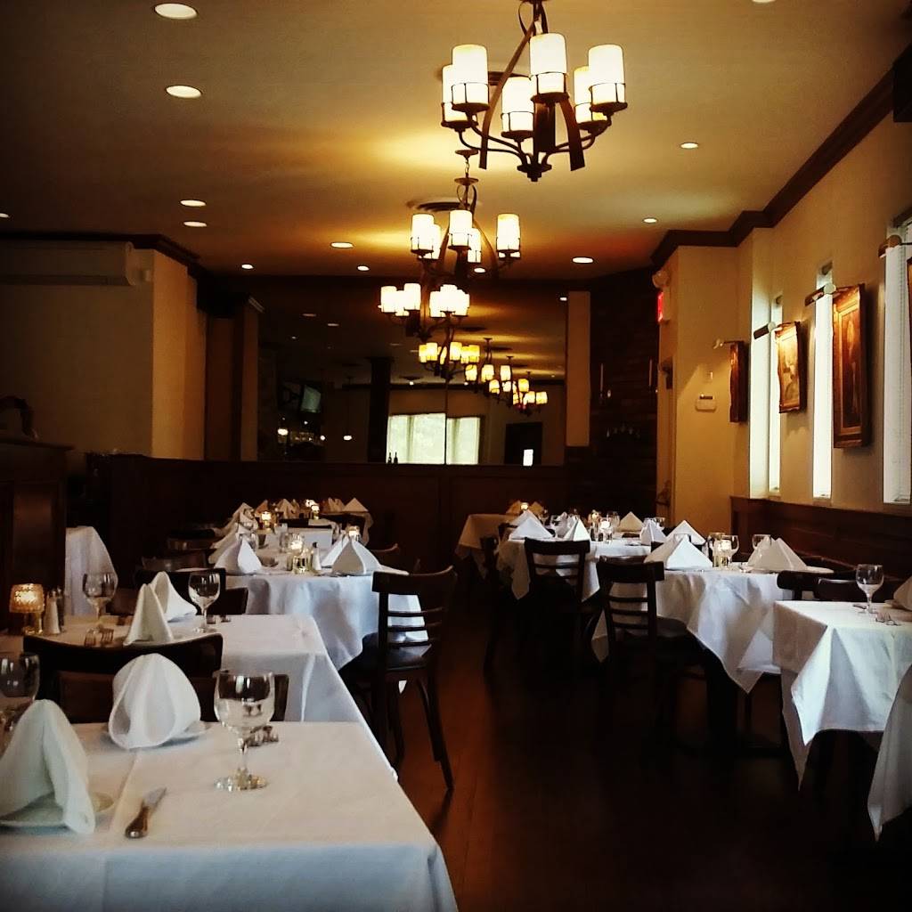 Erins Isle | restaurant | 15403 Cross Island Pkwy, Whitestone, NY 11357, USA | 7187468456 OR +1 718-746-8456