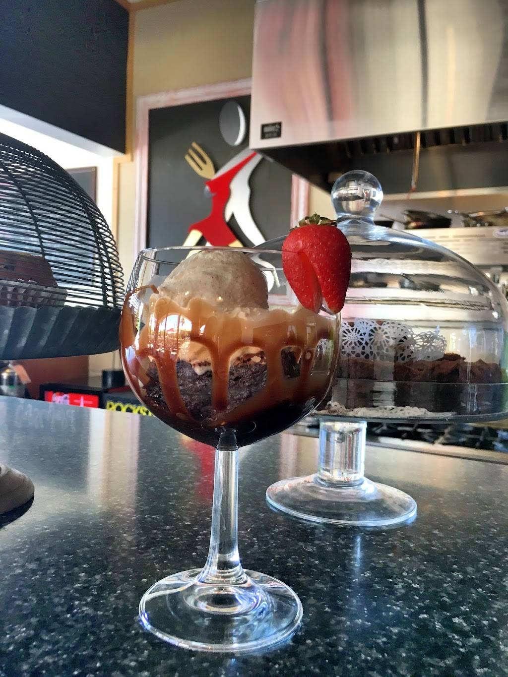 Cups cafe | restaurant | 3402, 77912 Country Club Dr, Palm Desert, CA 92211, USA | 7602000333 OR +1 760-200-0333