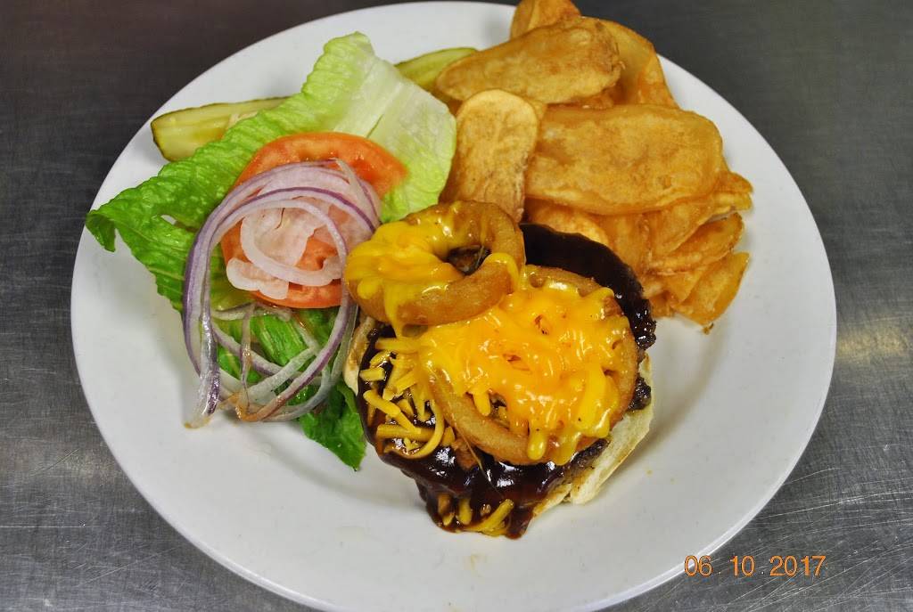 Dogtooth Sports and Music Bar | restaurant | 5310 Shirley St, Naples, FL 34109, USA | 2394317004 OR +1 239-431-7004