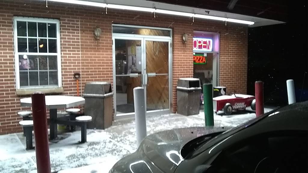 Mazzs Pizza Plus | meal takeaway | 103 Chestnut St, Gallitzin, PA 16641, USA | 8148862282 OR +1 814-886-2282