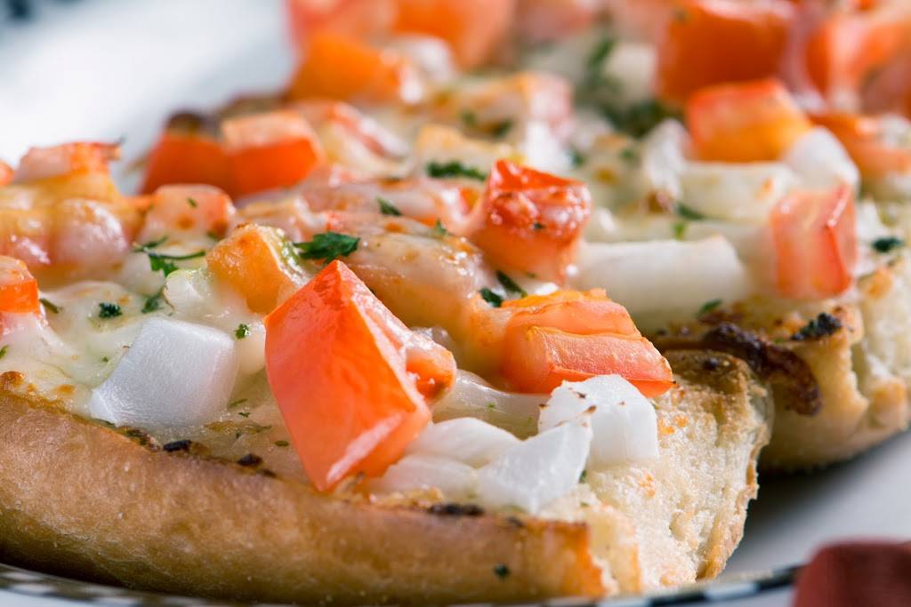 Mamas Italian Restaurant | restaurant | 1140 Lakeview Ave, Dracut, MA 01826, USA | 9789577117 OR +1 978-957-7117