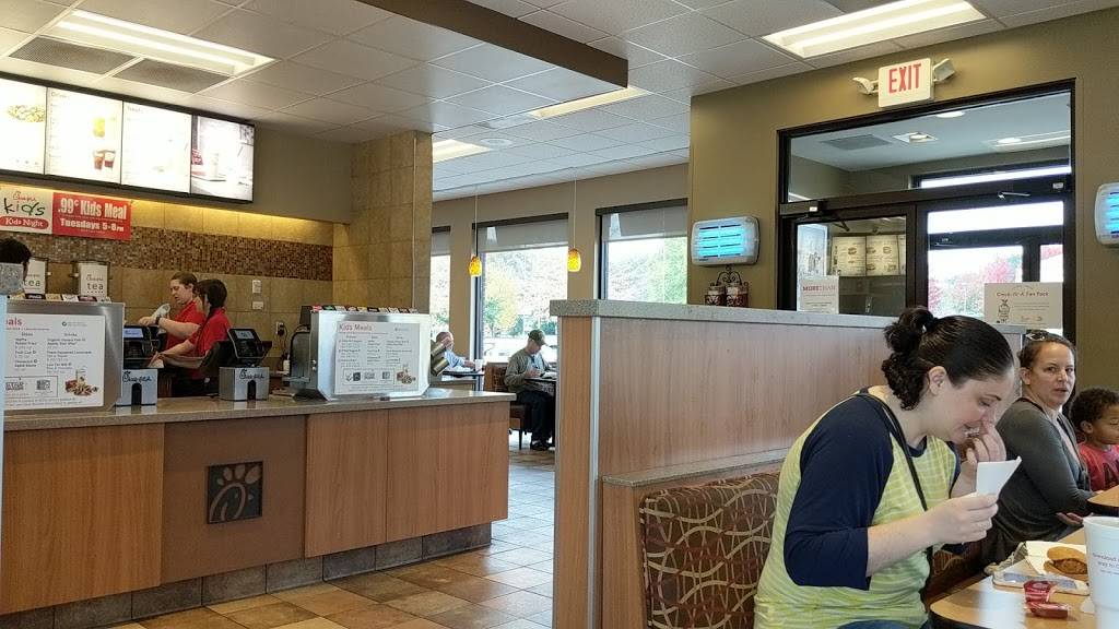 Chick-fil-A | restaurant | 3070 Eagle Dr, Woodstock, GA 30189, USA | 6784450330 OR +1 678-445-0330