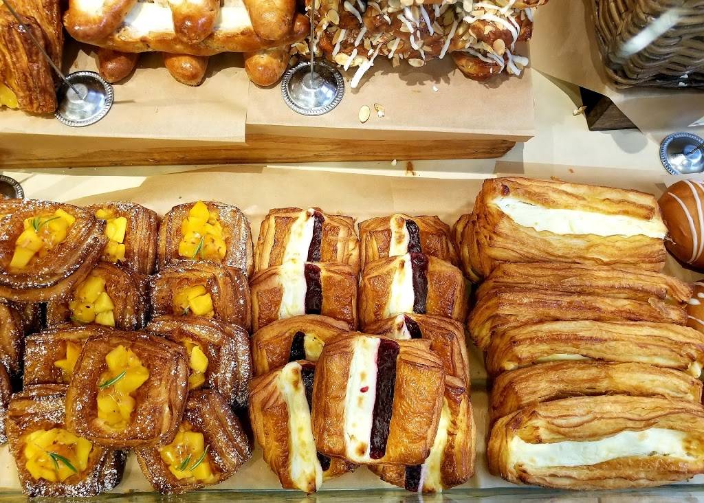 Andersen Bakery | bakery | 2033 Stoneridge Mall Rd, Pleasanton, CA 94588, USA | 9257349288 OR +1 925-734-9288